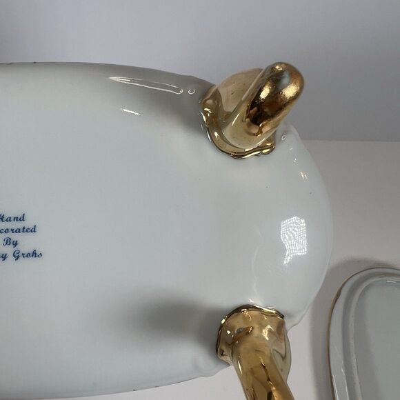 Porcelain‎ Trinket Box With Gold Gilded Feet Oval Shaped With Hand Painted Roses - Picture 13 of 16